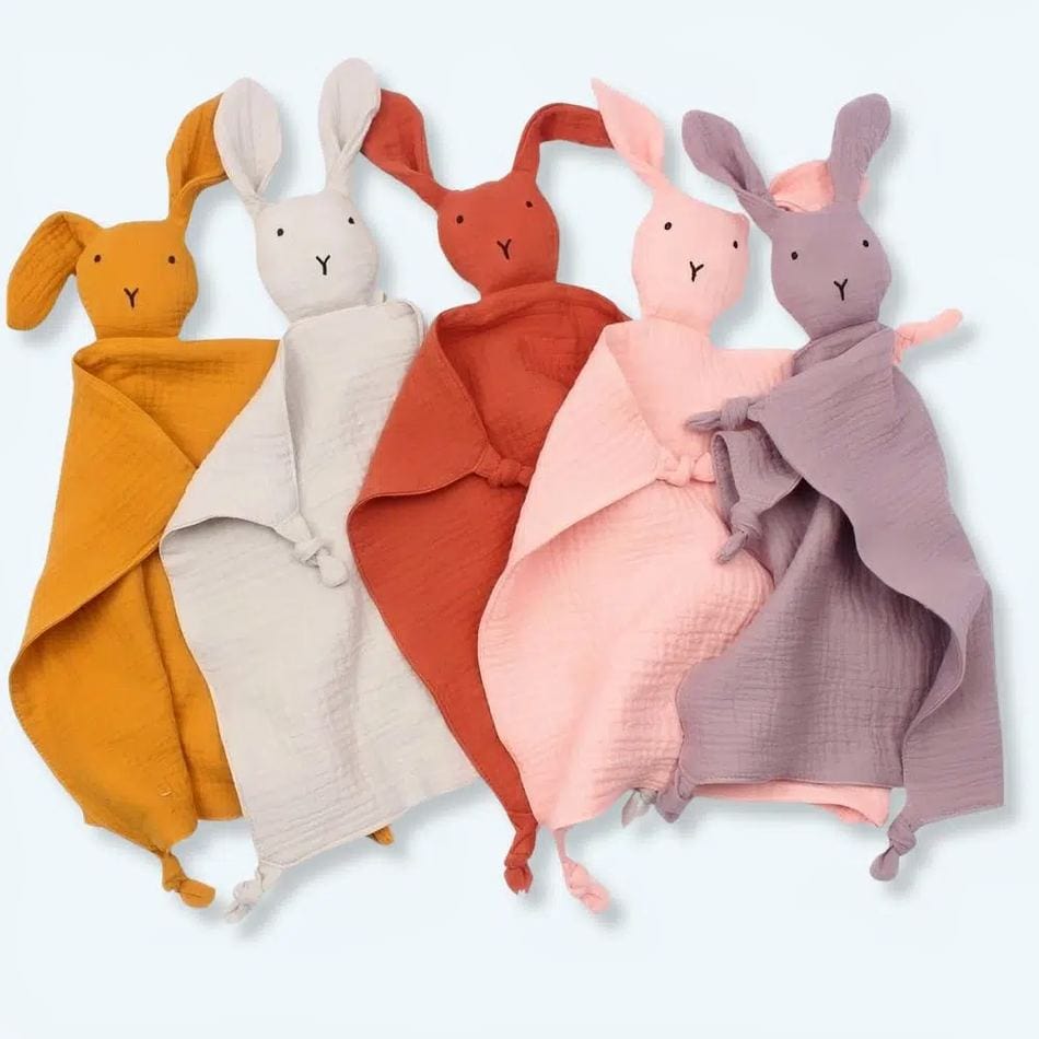 La Peluche Doudou lapin pour bébé