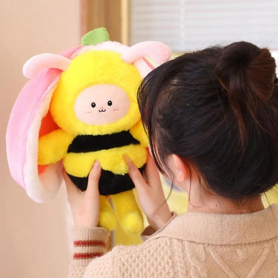 La Peluche Peluche abeille fraise