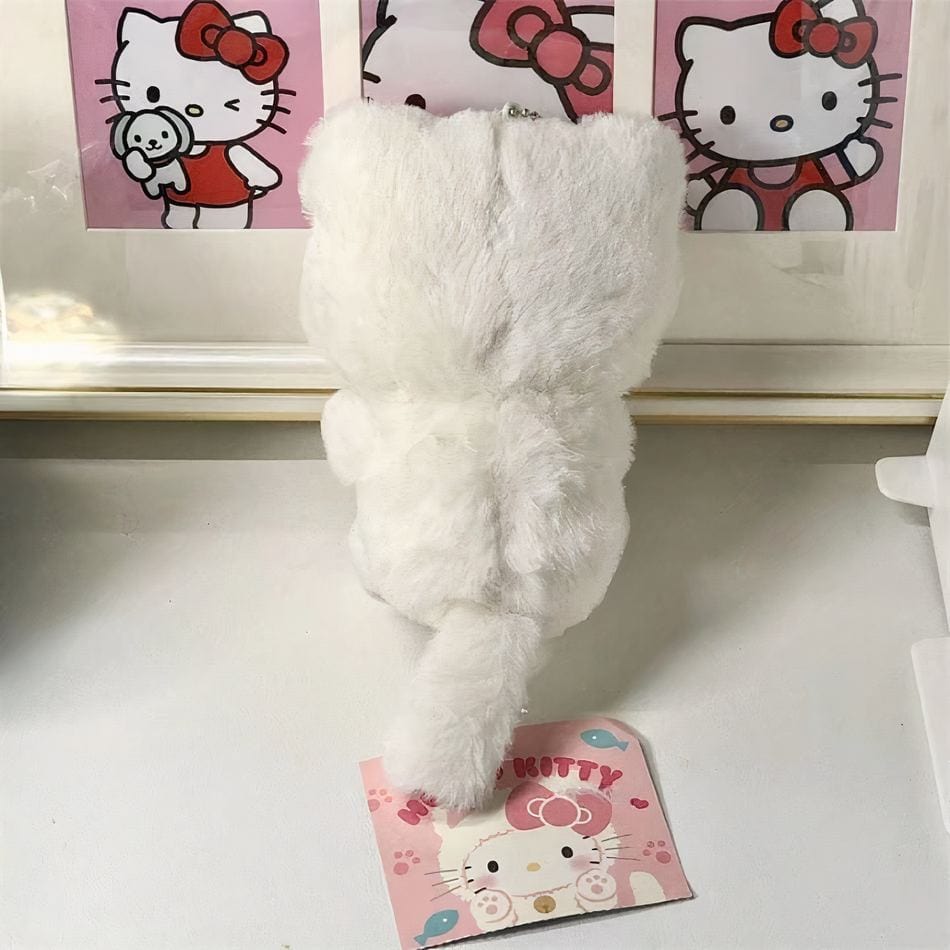 La Peluche Peluche Hello Kitty avec déguisement