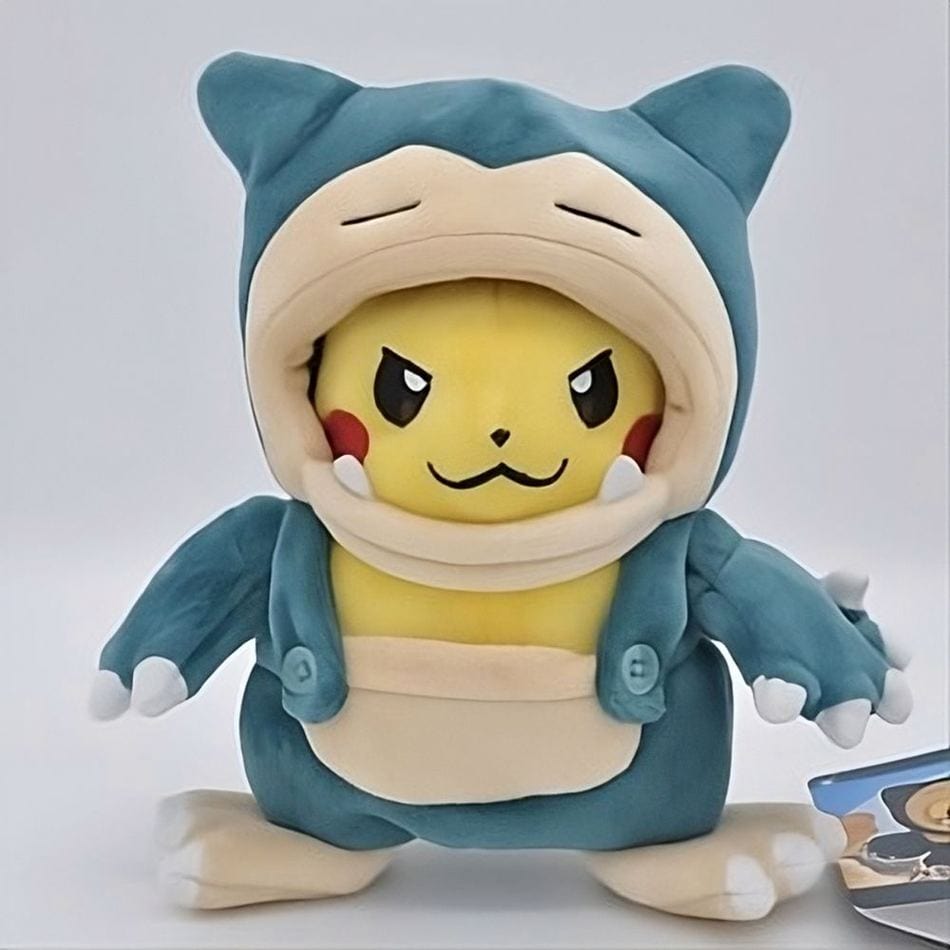 La Peluche Peluche Pikachu en costume Ronflex