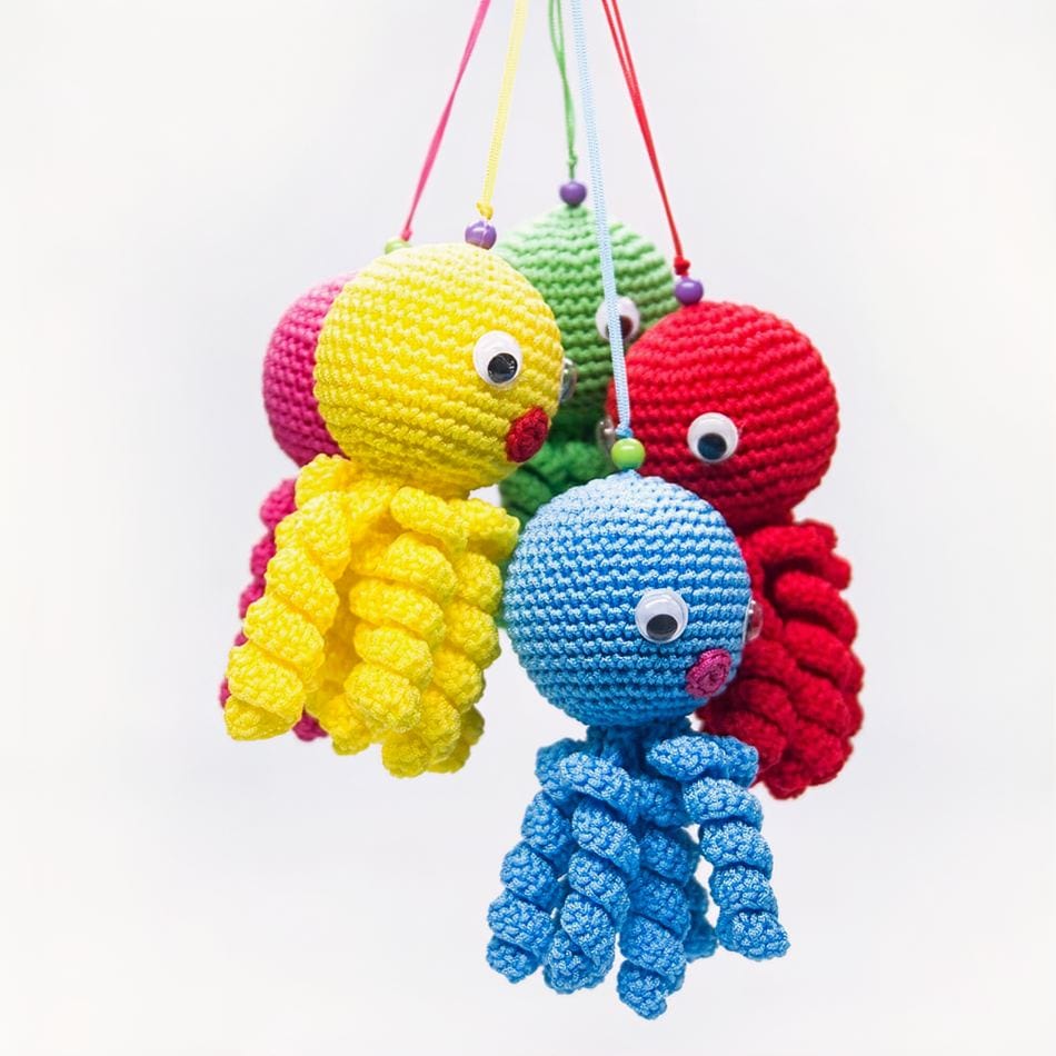 La Peluche Peluche poulpe jaune tricot