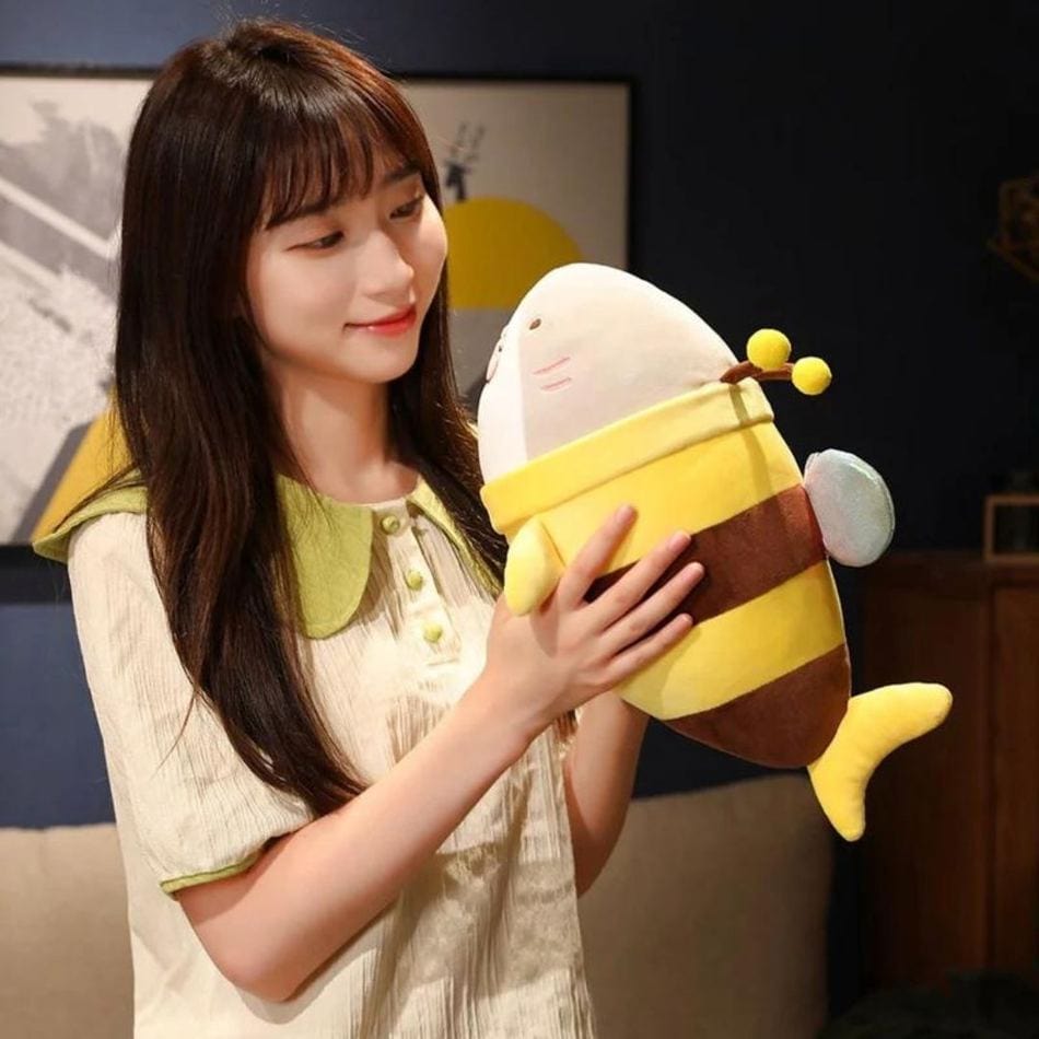 La Peluche Peluche requin déguisée en abeille
