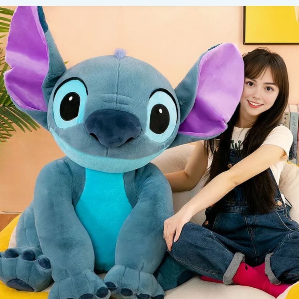 La Peluche Peluche Stitch géante 110 cm
