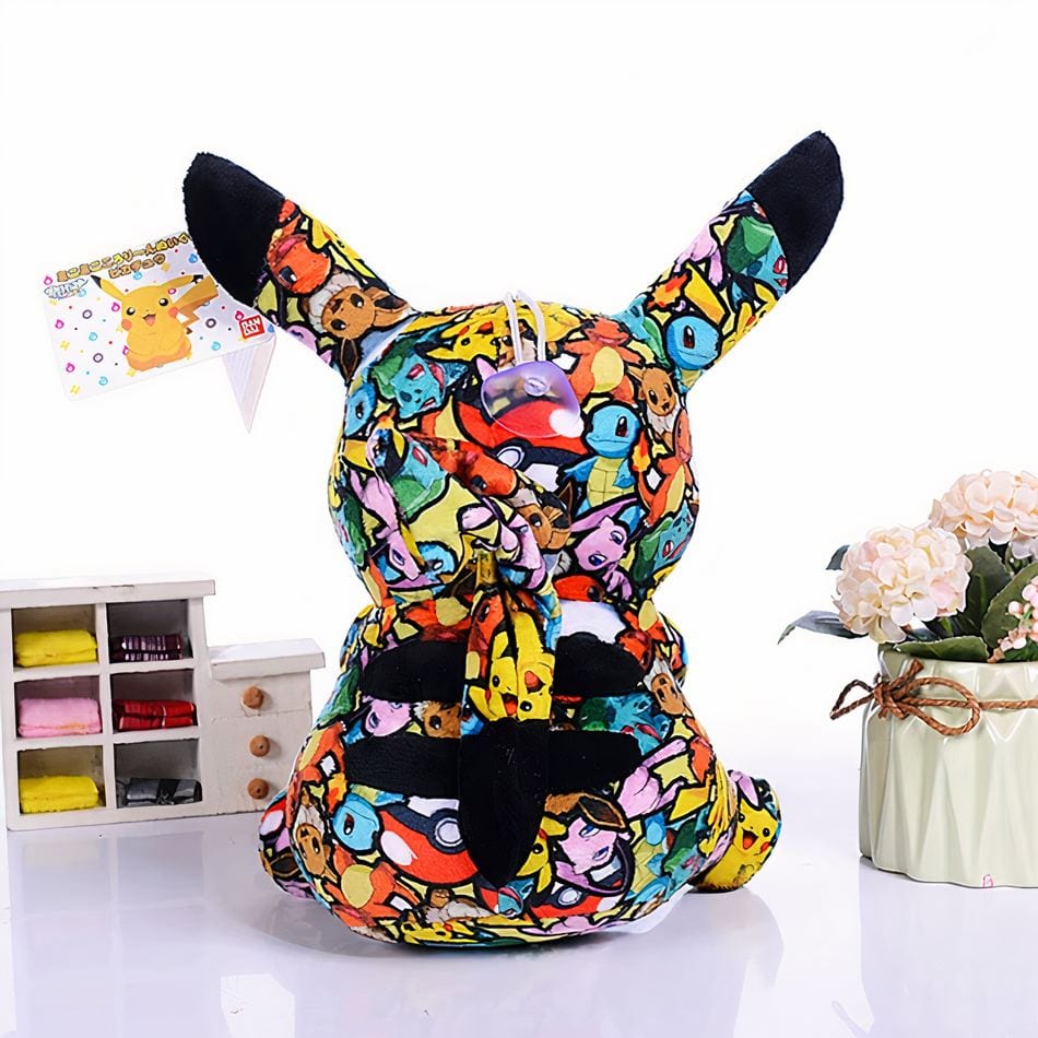 La Peluche Peluche Pikachu en mode Street Art